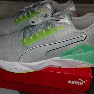 Women Puma Tennis Shoe